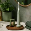 Why refillable floss belongs next to your electric toothbrush